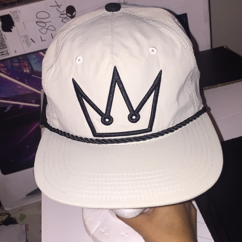 Giving Away, buy now 🆕Kingdom of hearts snap back
